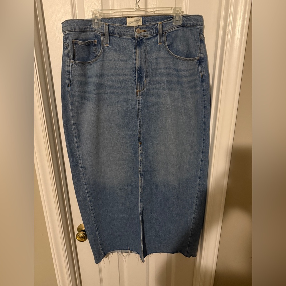 Universal Threads long maxi front spilt denim ankle length skirt size 14